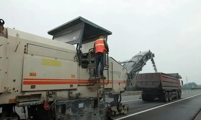 施工現(xiàn)場(chǎng) 施工現(xiàn)場(chǎng)