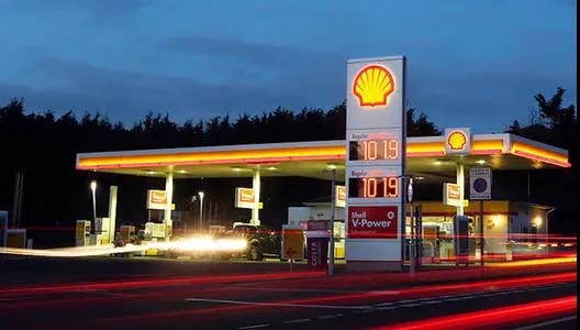 創造了創紀錄的現金流，并保持了資本紀律