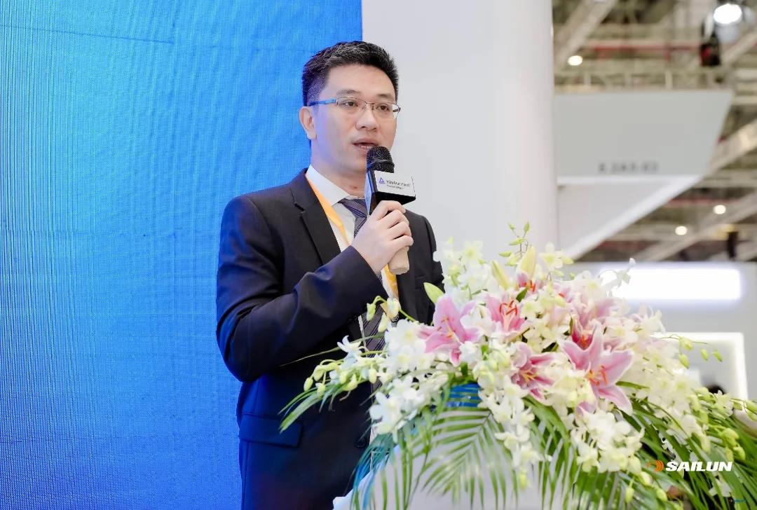 TüV萊茵大中華區交通服務副總裁黃余欣致辭 TüV萊茵大中華區交通服務副總裁黃余欣致辭